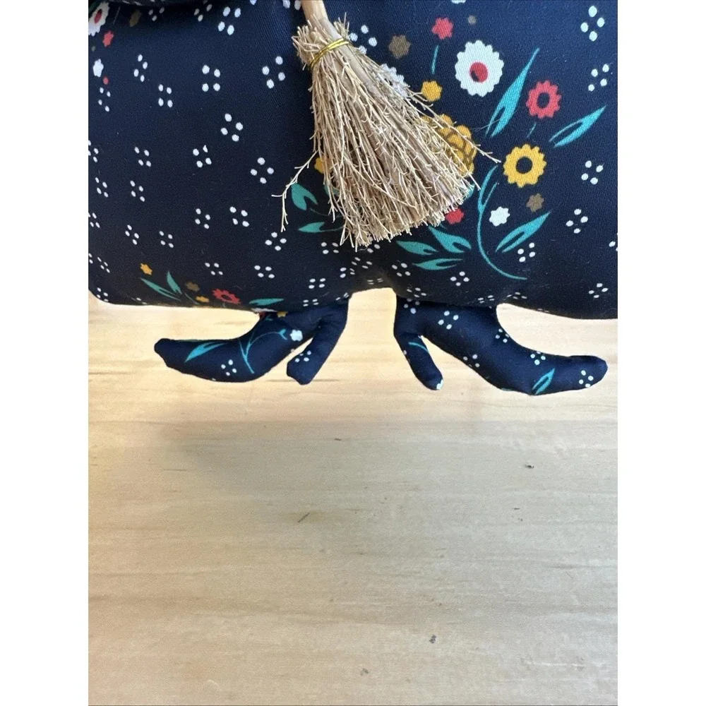 Vintage Witch Couch Pillow Decoration Broom Stick Hat Eyelet Halloween Stuffy‎